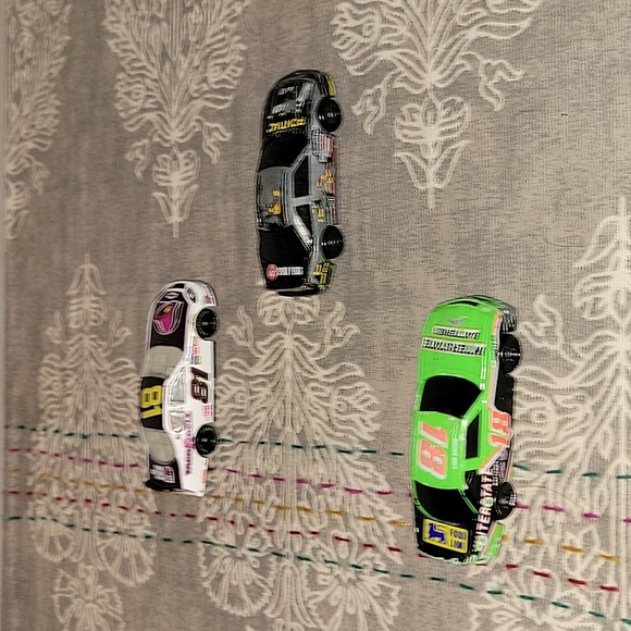 Vintage | Lot of 45 1:64 Scale Nascar Cars & Trucks - Picture 10 of 10